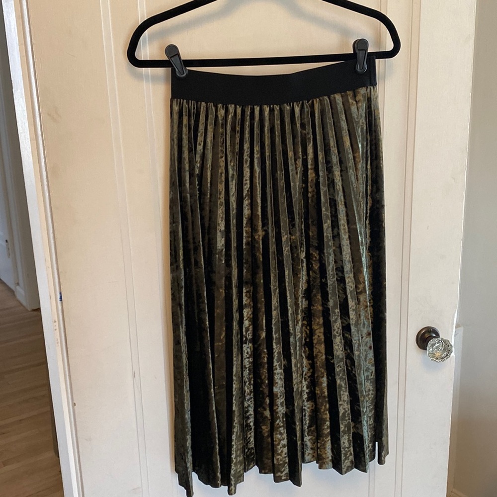Crushed velvet midi skirt | Moon River